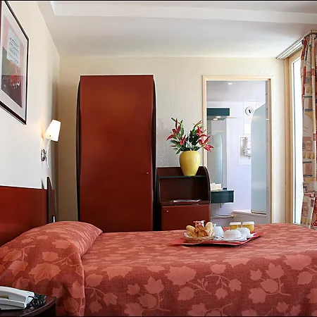 Pavillon Villiers Etoile 3* Parigi